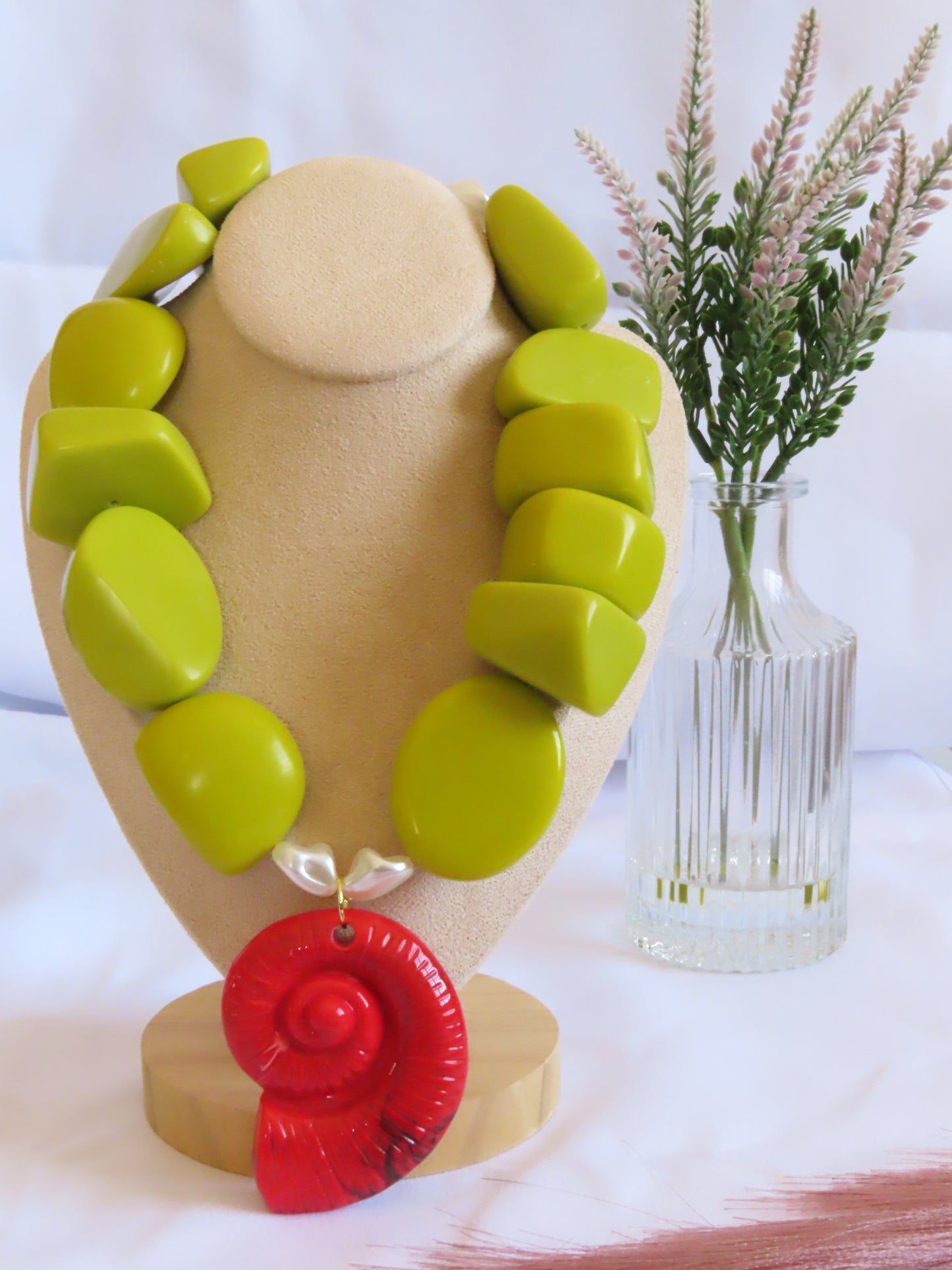Shellia Necklace